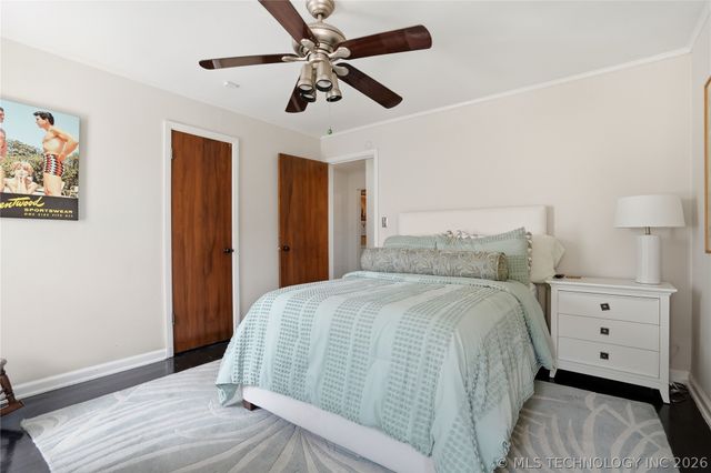 2405 S Gary Place, Tulsa, OK 74114