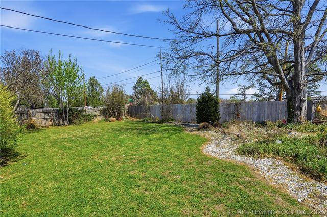 2405 S Gary Place, Tulsa, OK 74114