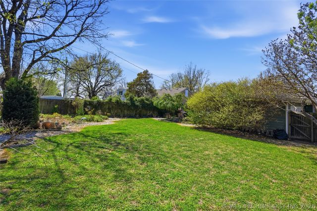 2405 S Gary Place, Tulsa, OK 74114