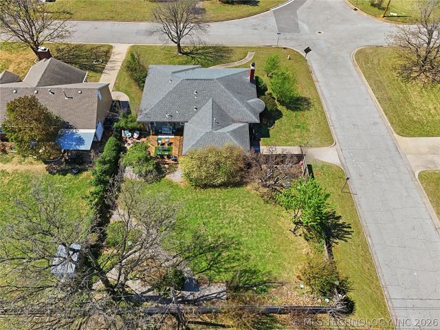 2405 S Gary Place, Tulsa, OK 74114