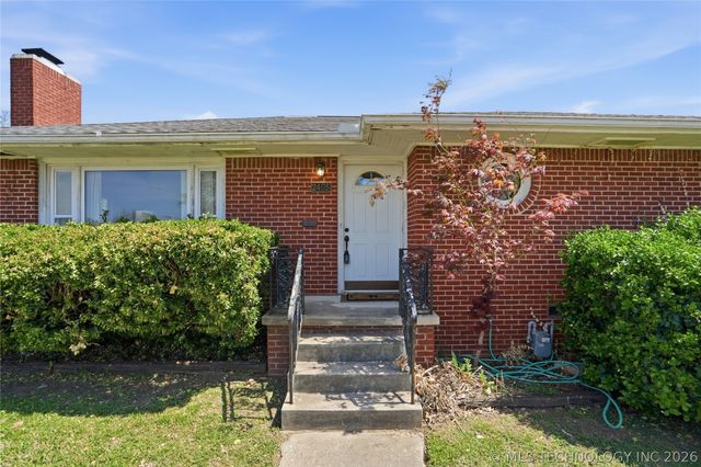 2405 S Gary Place, Tulsa, OK 74114