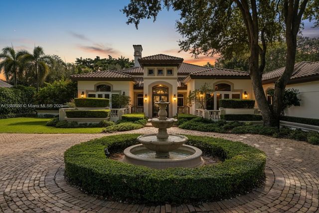 6350 SW 92nd St, Pinecrest, FL 33156