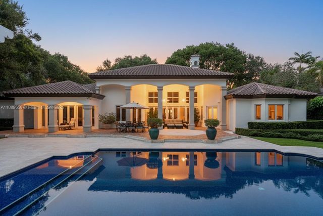 6350 SW 92nd St, Pinecrest, FL 33156