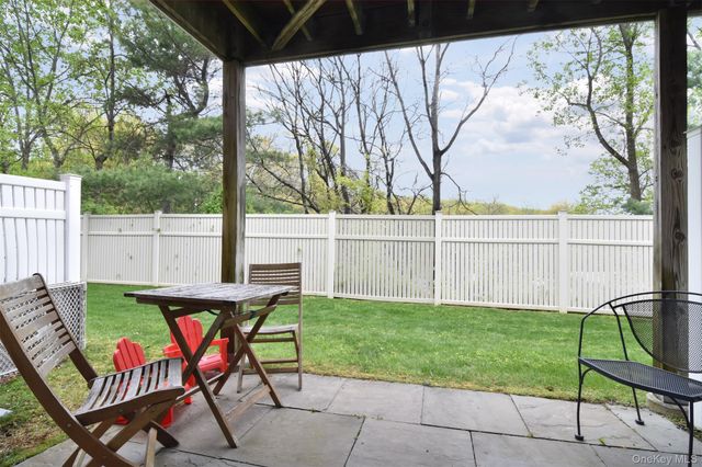 44 Trailhead Lane, Tarrytown, NY 10591