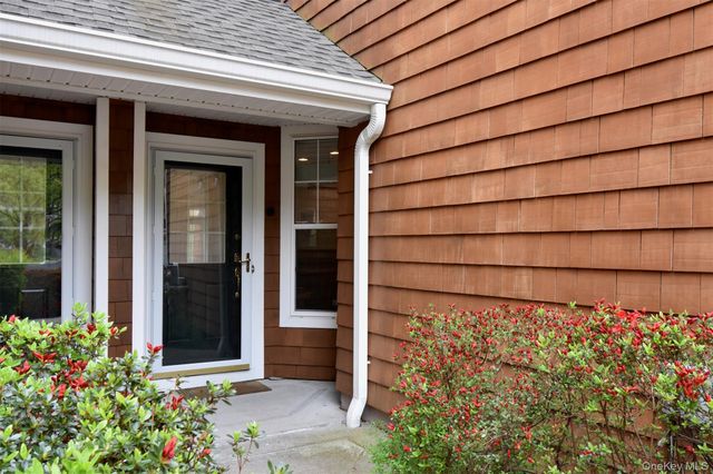 44 Trailhead Lane, Tarrytown, NY 10591
