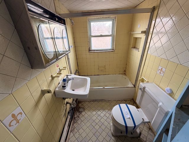 33 Hayes Ave, Whitman, MA 02382