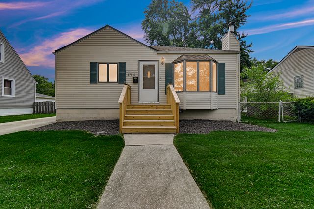 17513 Community Street, Lansing, IL 60438