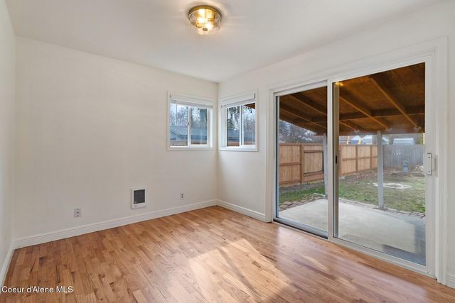 1049 N 14th ST, Coeur D'alene, ID 83814