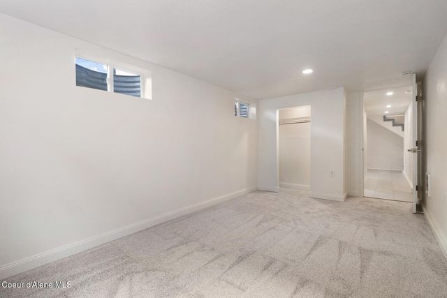 1049 N 14th ST, Coeur D'alene, ID 83814