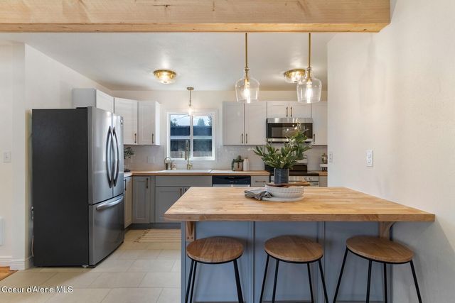 1049 N 14th ST, Coeur D'alene, ID 83814