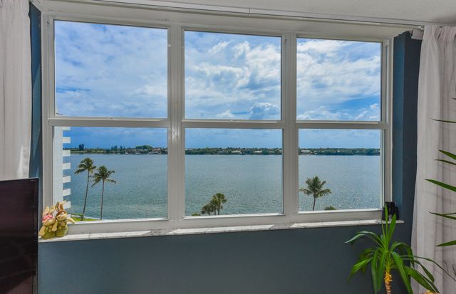 2600 N Flagler Drive 803, West Palm Beach, FL 33407