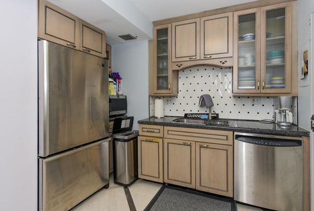 2600 N Flagler Drive 803, West Palm Beach, FL 33407