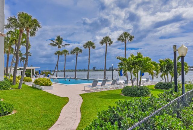 2600 N Flagler Drive 803, West Palm Beach, FL 33407