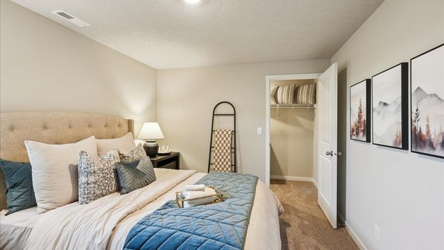 2523 E 50th Court, Des Moines, IA 50317