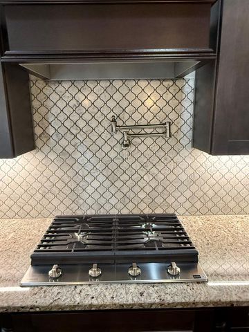 681 Charleston Mills Dr, Dothan, AL 36350