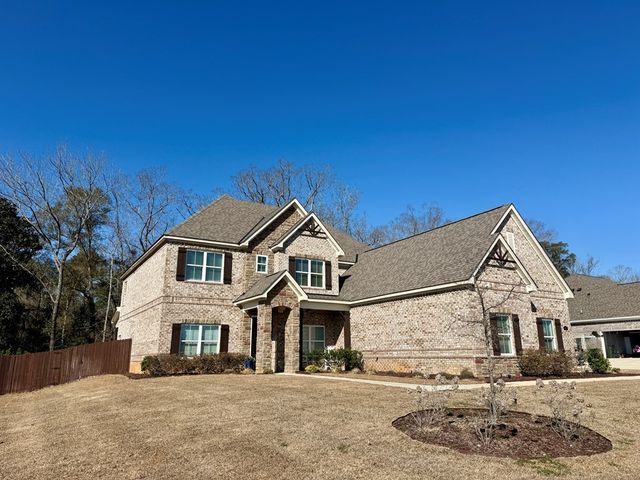 681 Charleston Mills Dr, Dothan, AL 36350