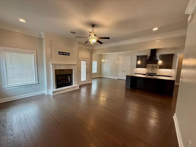 681 Charleston Mills Dr, Dothan, AL 36350