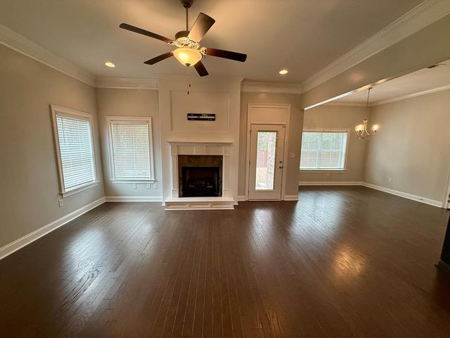 681 Charleston Mills Dr, Dothan, AL 36350