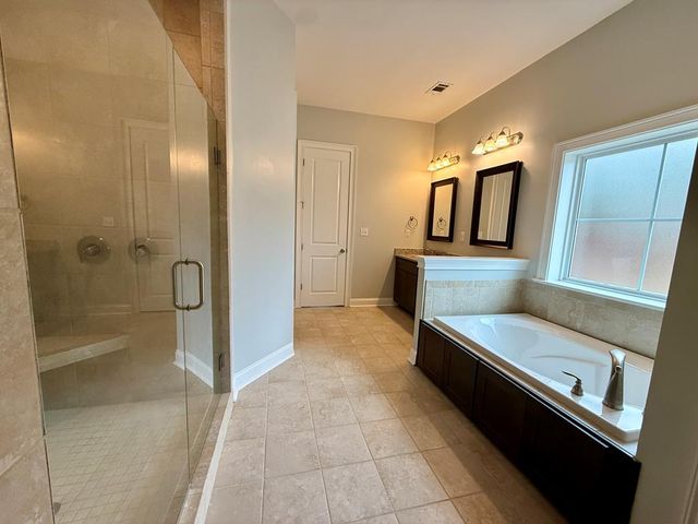 681 Charleston Mills Dr, Dothan, AL 36350