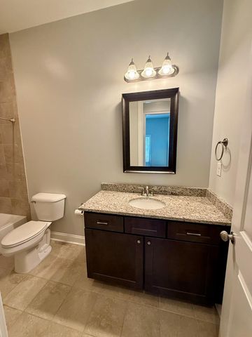 681 Charleston Mills Dr, Dothan, AL 36350