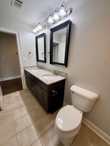 681 Charleston Mills Dr, Dothan, AL 36350