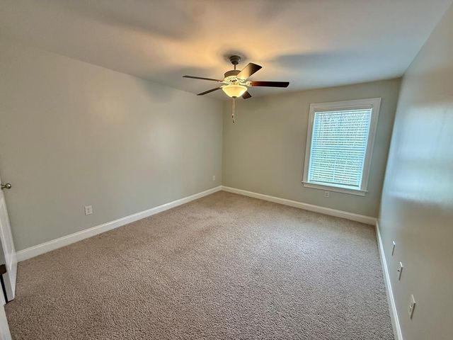 681 Charleston Mills Dr, Dothan, AL 36350