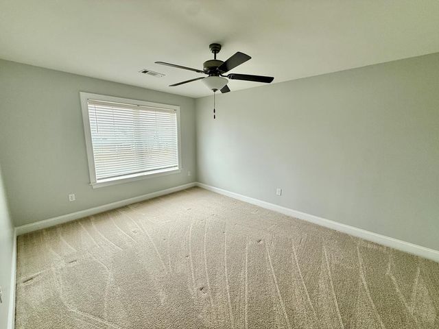 681 Charleston Mills Dr, Dothan, AL 36350