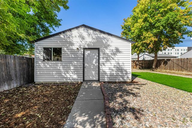 1409 S Clermont Street, Denver, CO 80222