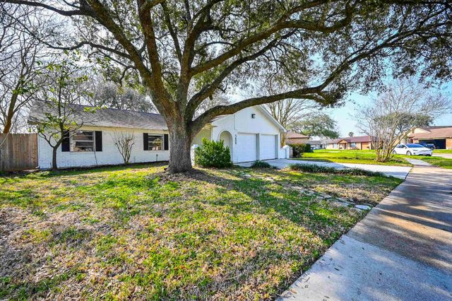 5408 Cunningham Drive, Pearland, TX 77581