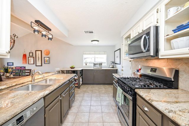 5408 Cunningham Drive, Pearland, TX 77581