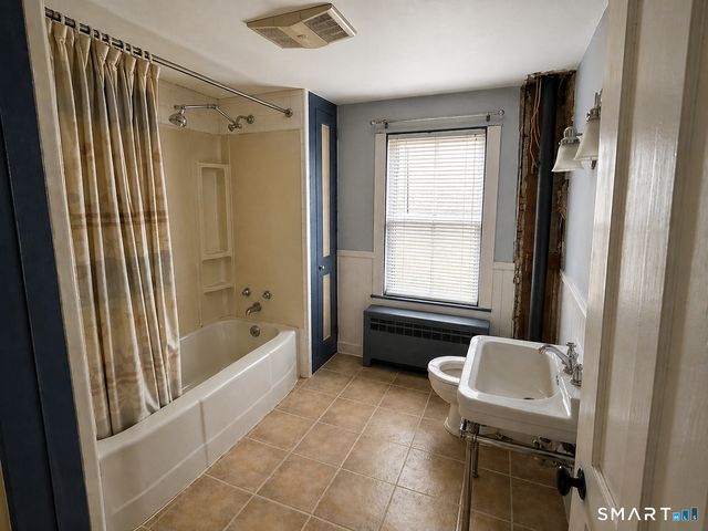 21 High Bridge Road, Newtown, CT 06482