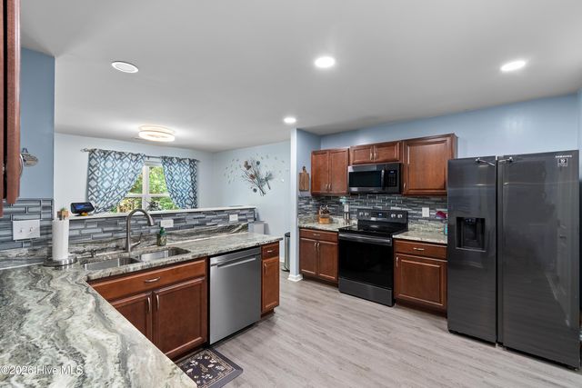 35 Lighthouse Cove Loop, Calabash, NC 28467