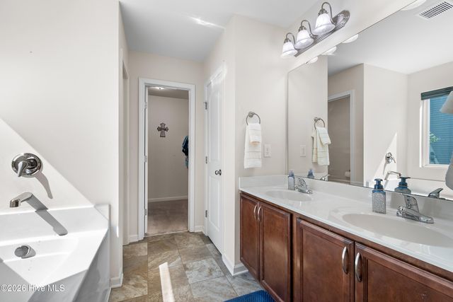 35 Lighthouse Cove Loop, Calabash, NC 28467