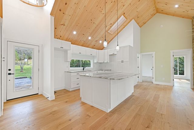 6389 Old Hwy 64 W, Warne, NC 28909