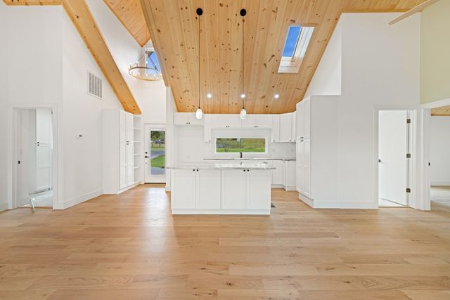 6389 Old Hwy 64 W, Warne, NC 28909