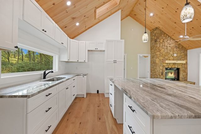 6389 Old Hwy 64 W, Warne, NC 28909