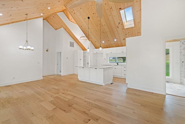 6389 Old Hwy 64 W, Warne, NC 28909