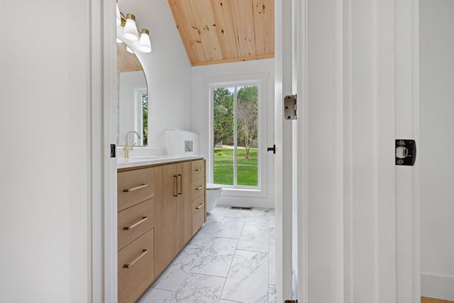 6389 Old Hwy 64 W, Warne, NC 28909