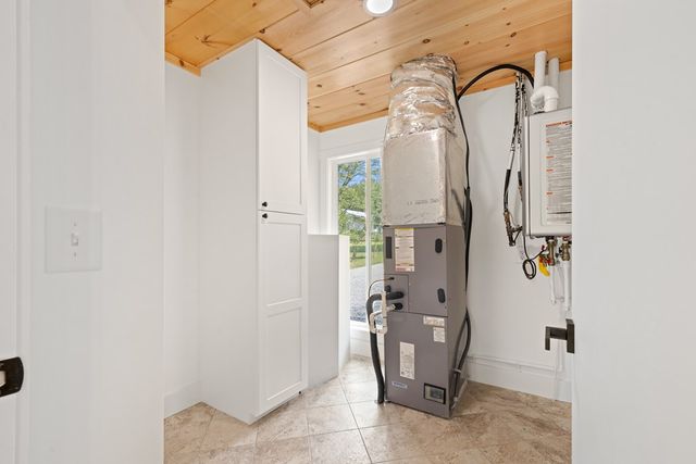 6389 Old Hwy 64 W, Warne, NC 28909