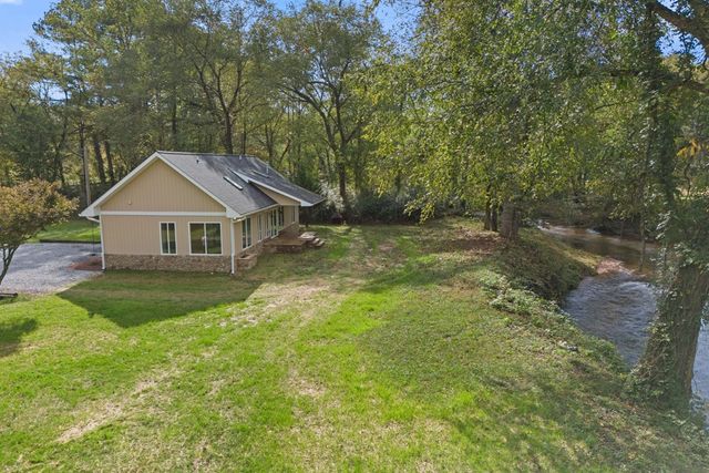 6389 Old Hwy 64 W, Warne, NC 28909