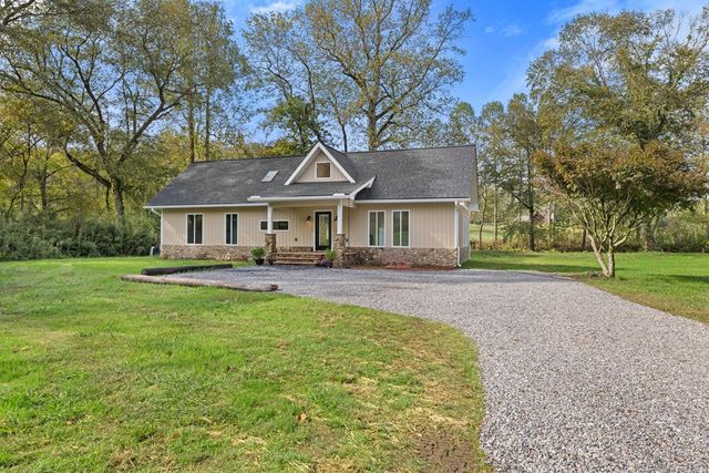 6389 Old Hwy 64 W, Warne, NC 28909