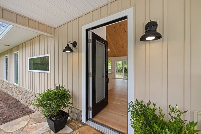 6389 Old Hwy 64 W, Warne, NC 28909