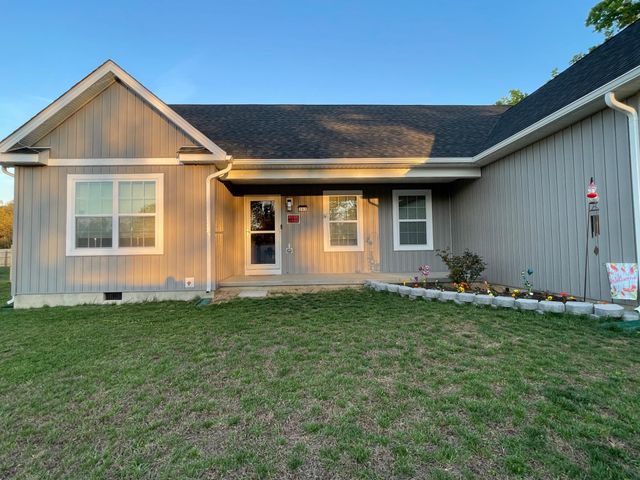 253 GRUBB LNDG LNDG, Inwood, WV 25428