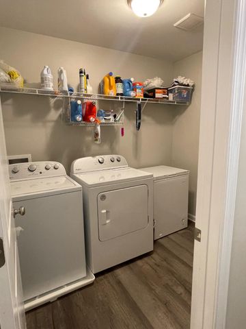 253 GRUBB LNDG LNDG, Inwood, WV 25428