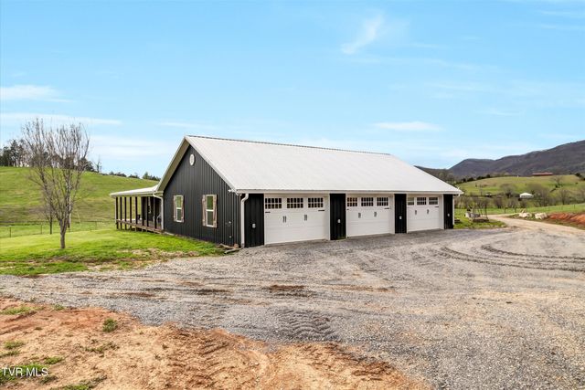 4144 Back Valley Road, Speedwell, TN 37870