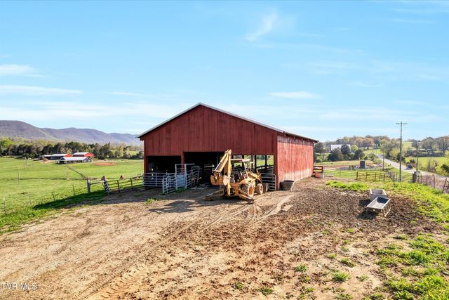 4144 Back Valley Road, Speedwell, TN 37870