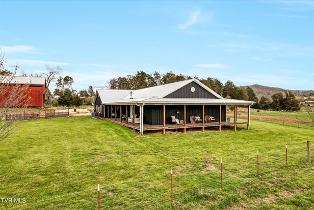 4144 Back Valley Road, Speedwell, TN 37870