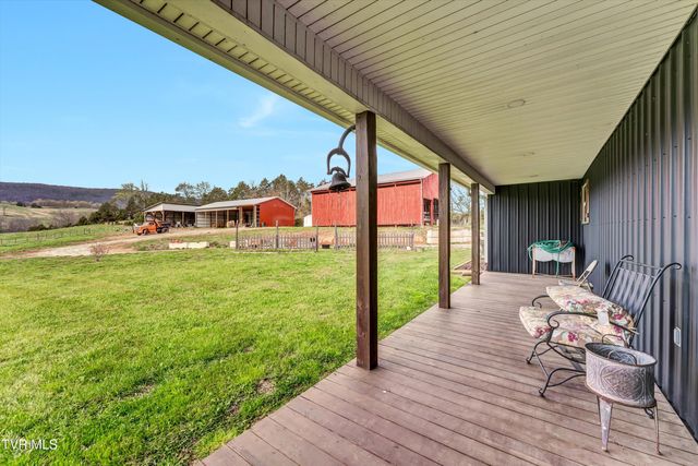 4144 Back Valley Road, Speedwell, TN 37870