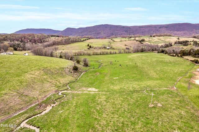 4144 Back Valley Road, Speedwell, TN 37870