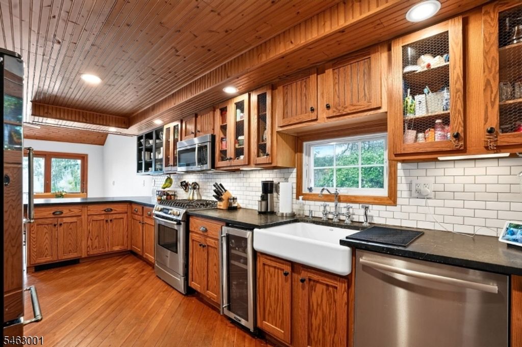 106 Demarest Rd, Bloomingdale Boro, NJ 07403 — photo 2